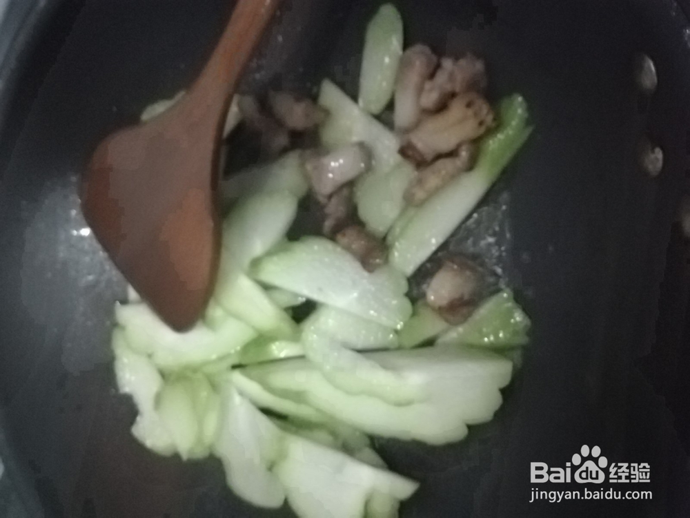 土猪条肉爆炒佛手瓜做法