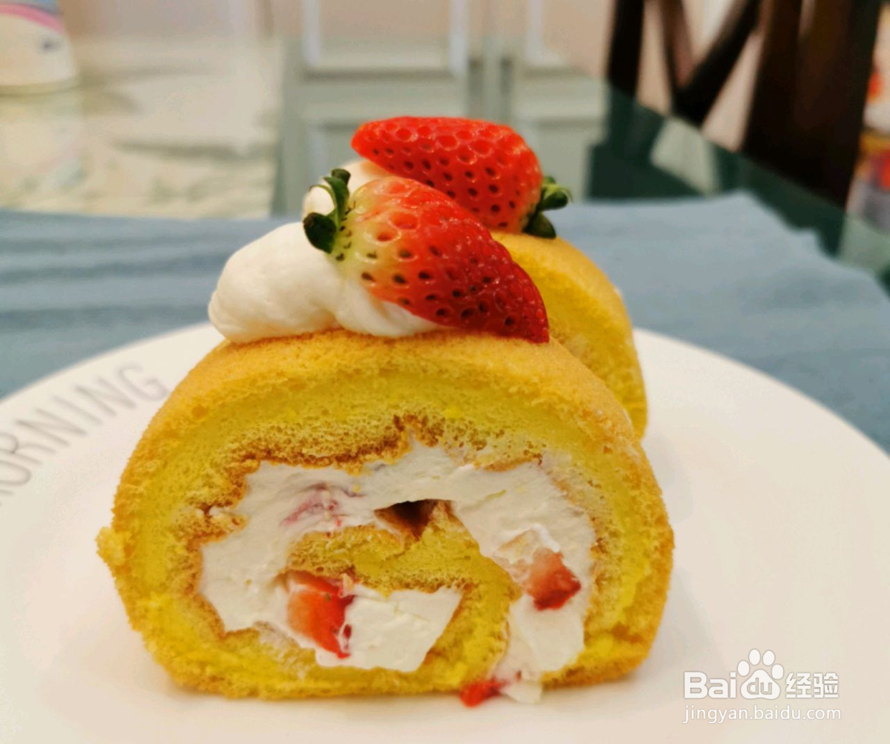 草莓蛋糕卷的做法