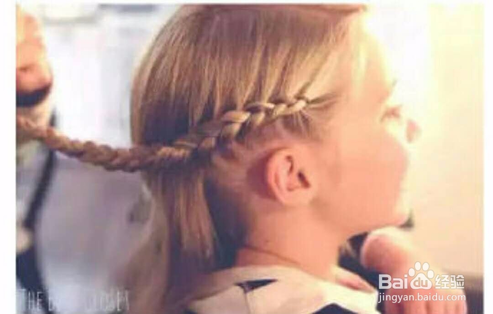 怎样给女宝宝编辫子