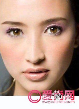 四个技巧让腮红更加好看