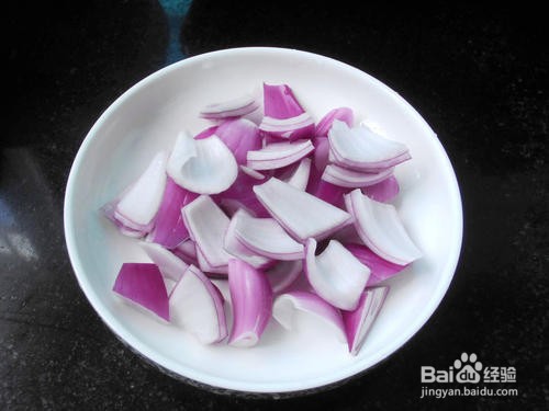 紫洋葱鲜炒鸡蛋