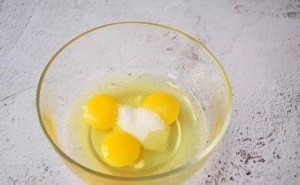 胡胡爱吃的菠菜汁蛋饼