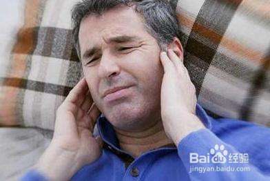 耳朵里嗡嗡响怎么办?