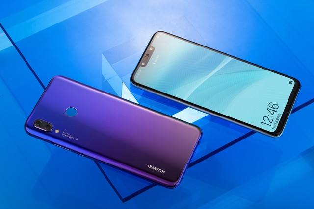 Nova3充电插头不分正反吗