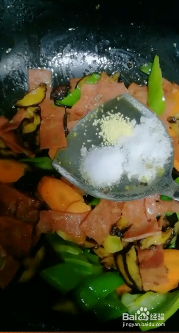 怎么做家常香菇炒培根肉?