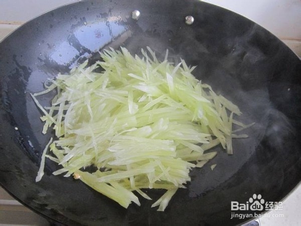 莴笋炒鸡蛋做法