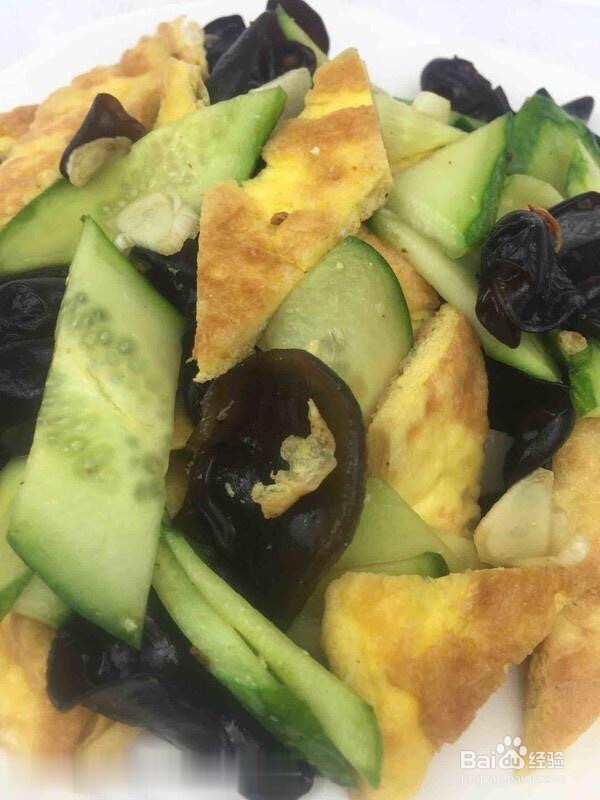 最好吃的做法凉拌木耳黄瓜
