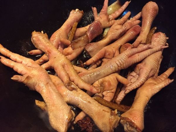 家常鸡爪～下酒菜