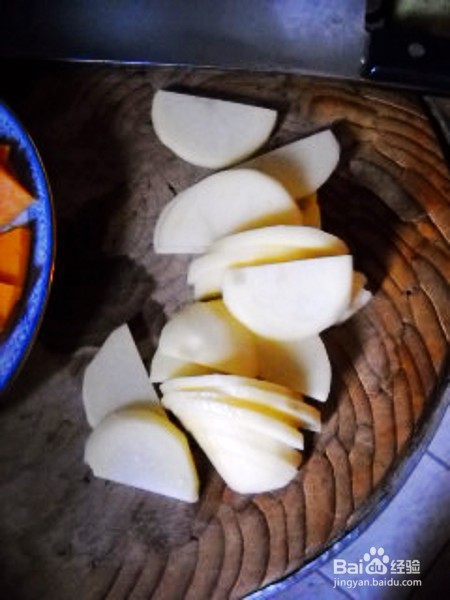 剁椒腊肉蒸南瓜的做法