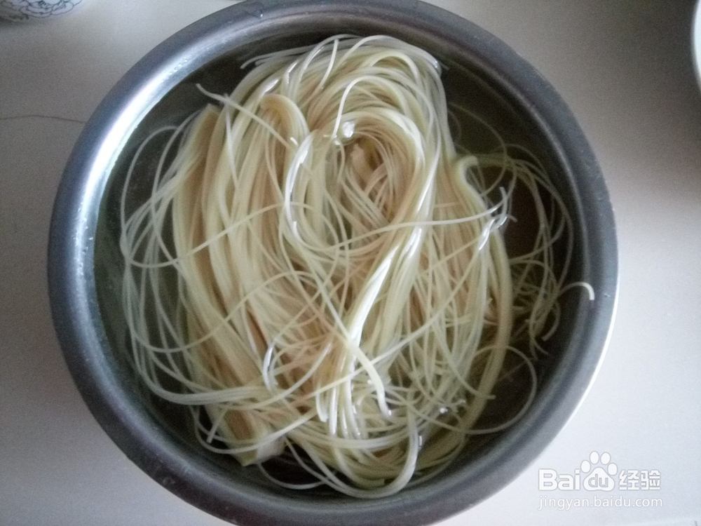 清凉爽口的冷面制作方法