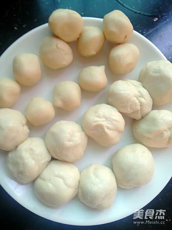 蛋黄酥的家常做法