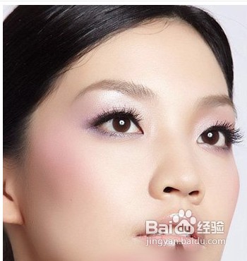 蕾丝彩妆打造步骤