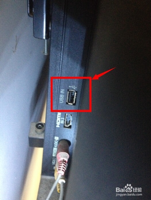 如何把电脑的电影传到电视看