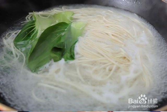 香菇肉臊面怎么做