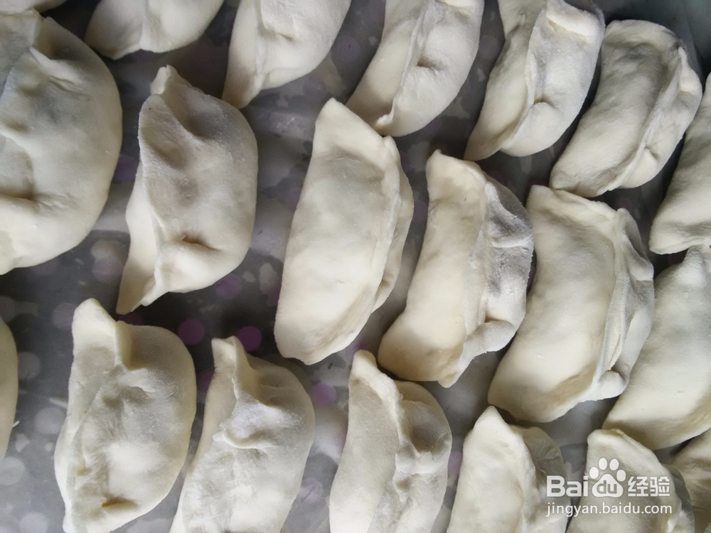 剩菜怎么吃；酸菜馅饺子，