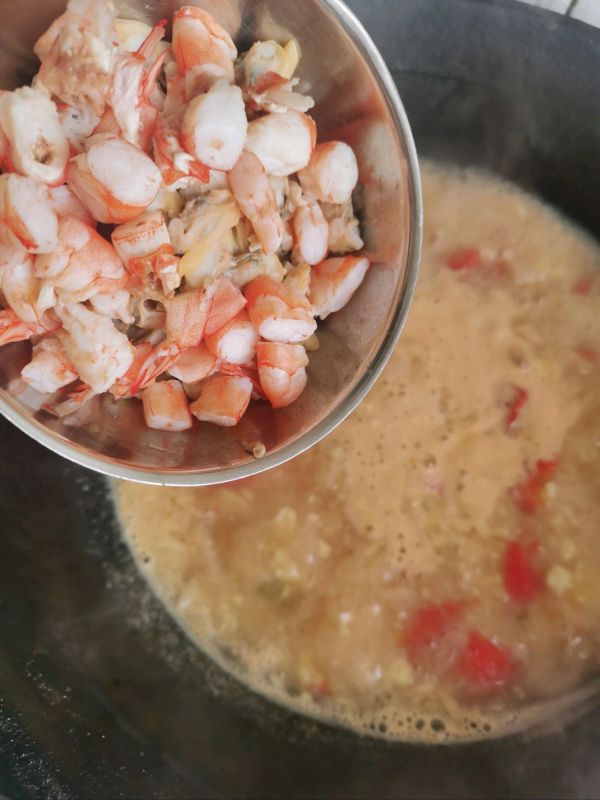 西红柿海鲜疙瘩汤