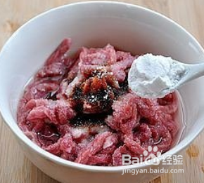 蚝汁海鲜菇炒牛柳的制作方法