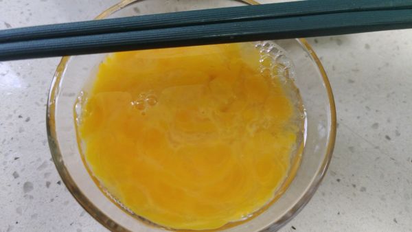 韮菜鸡蛋豆芽炒粉条