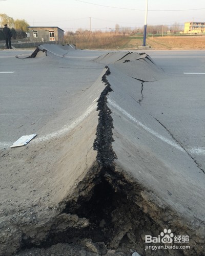 地震无情，我们怎么做才能保命？