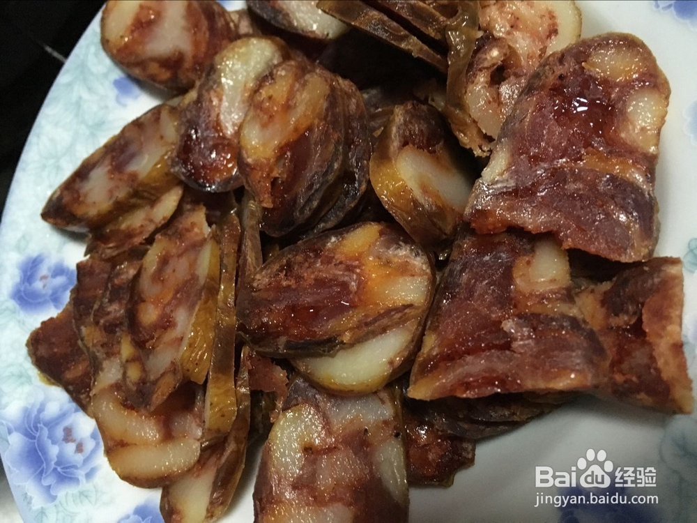 如何做农家小炒菜之腊肠炒香干
