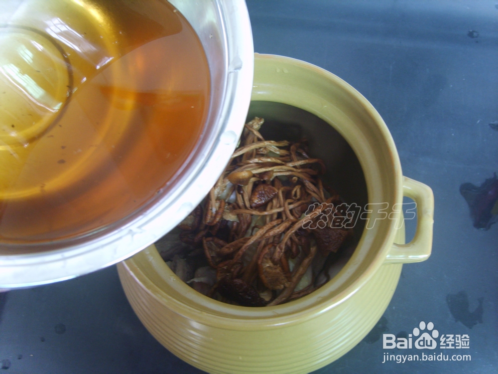 【营养靓汤】——茶树菇煲鸡