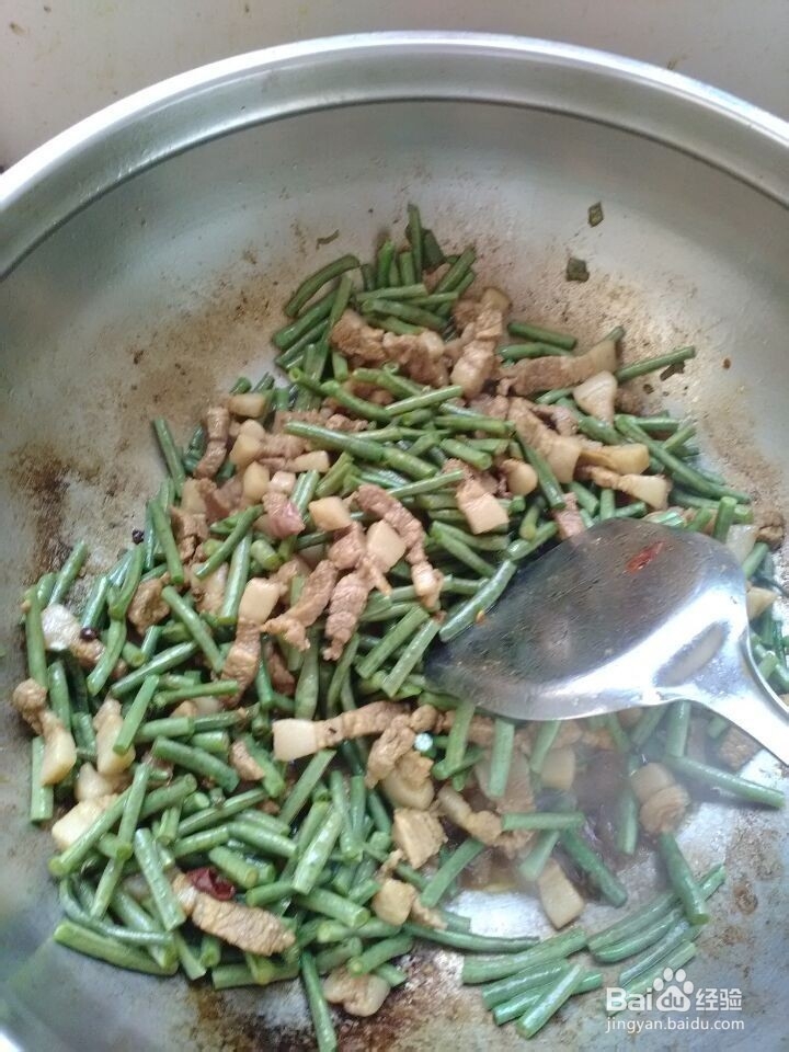 家常菜小菜:豆角炒肉的做法