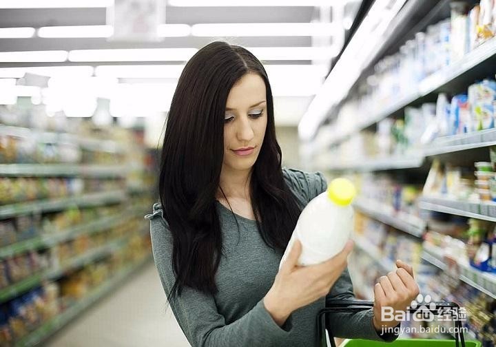 如何区别含乳饮料和纯牛奶