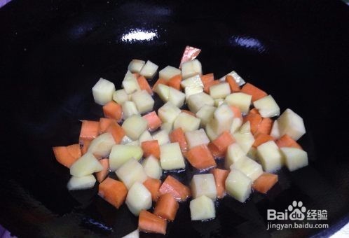 鸡丁炒土豆是怎么做的?家常教程