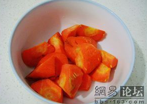 胡萝卜炖羊肉——很适合女性滋补养身的一道菜