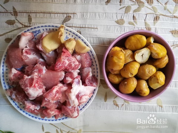 排骨焖板栗好吃的家常做法