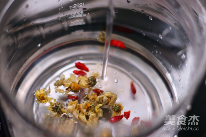 菊花枸杞茶的做法