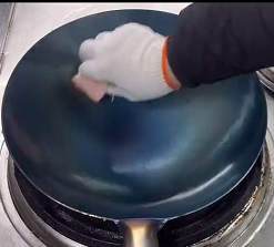 新锅买来怎么开锅才不粘锅