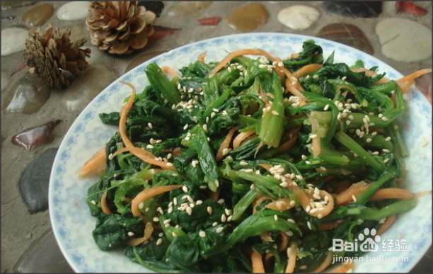 教你快速做出胡萝卜拌菠菜