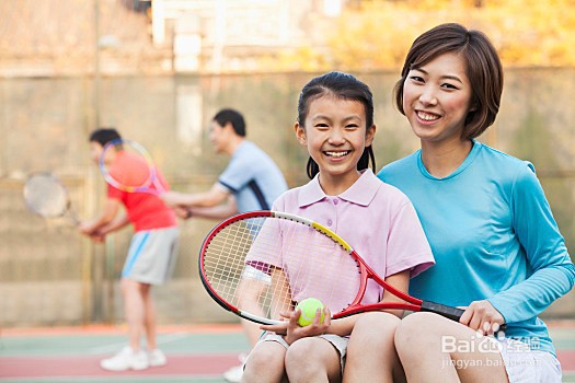 网球怎样打下旋球