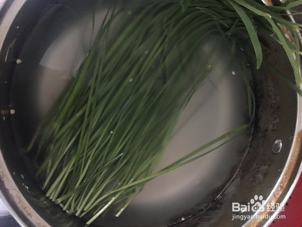 韭菜蛋饼的做法