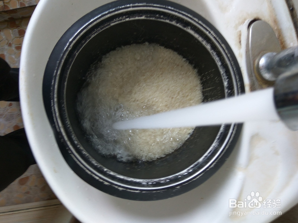 家常菜之怎么用电饭锅煮饭