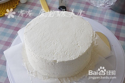 渐变奶油裱花生日蛋糕