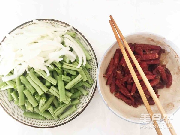 蒜蓉豆角牛肉焖面