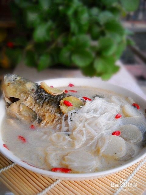 山药鲫鱼粉丝