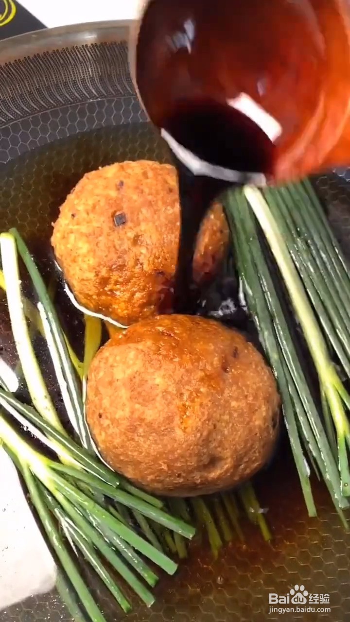 如何制作红烧狮子头