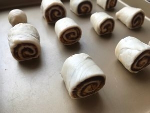 酥掉渣手抓饼蛋黄酥