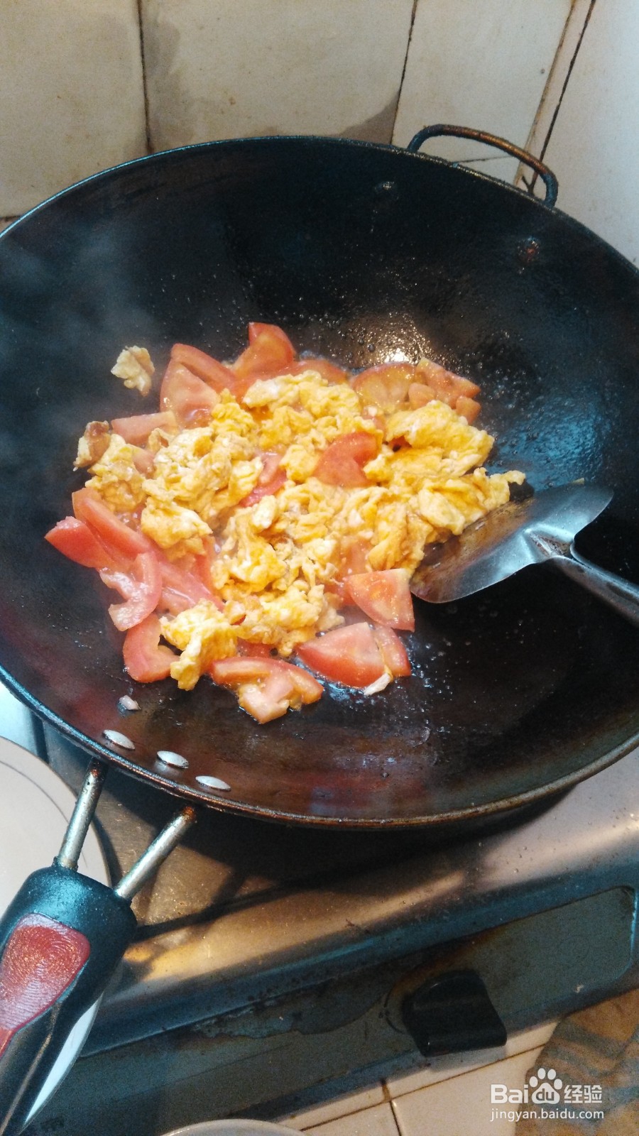 如何做西红柿炒鸡蛋好吃？