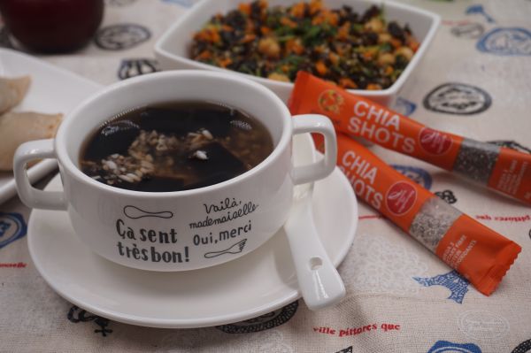 奇亚籽龟苓膏藜麦酒酿西米露