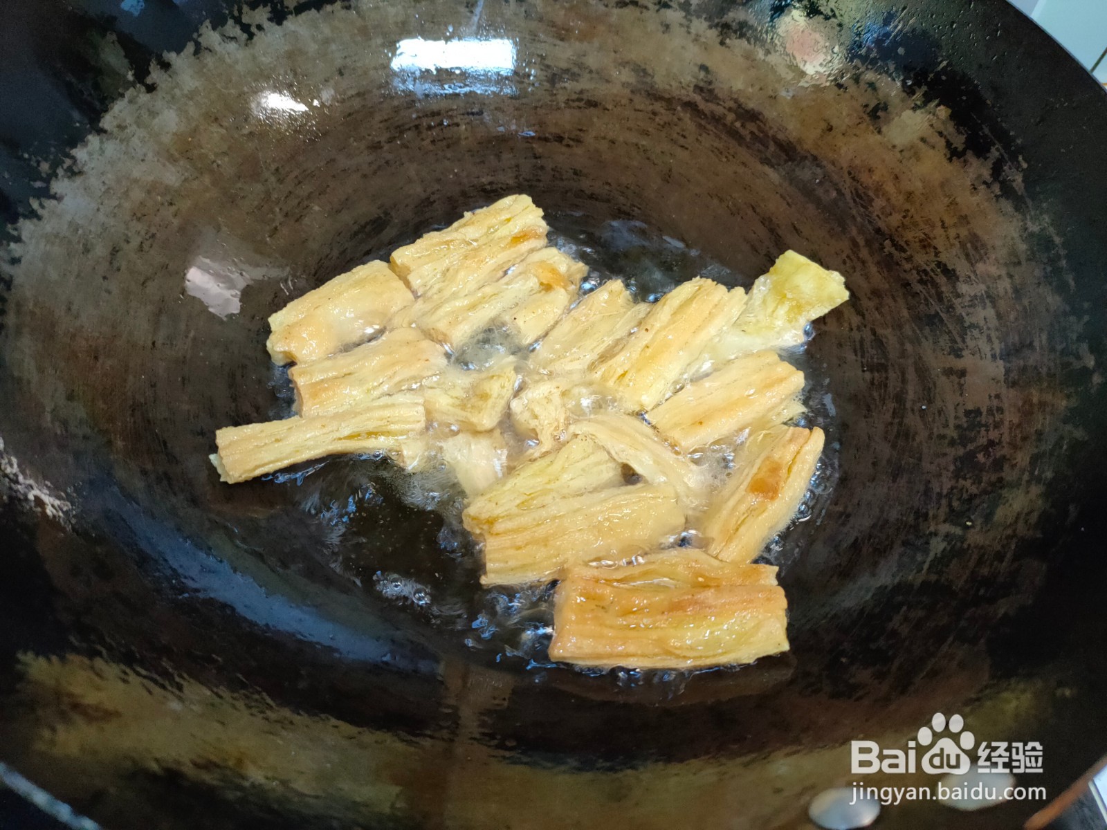 香菇烧腐竹的做法