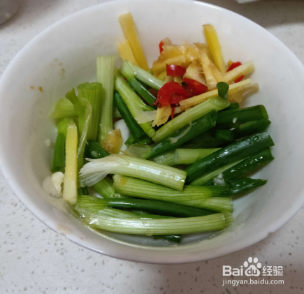 爆炒皮皮虾的做法