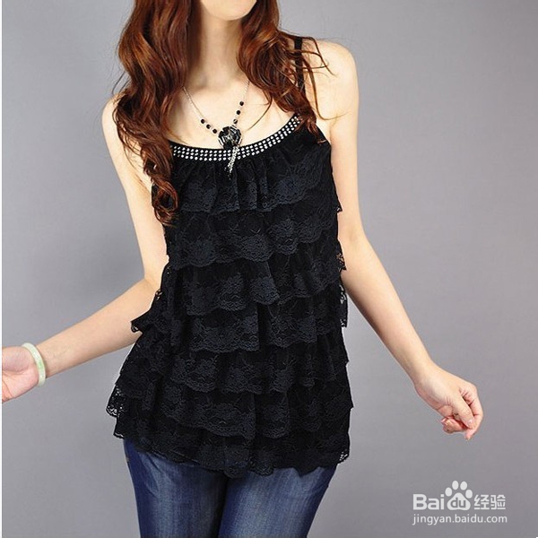 女性夏季穿露背装或吊带衫 如何挑选健康内衣