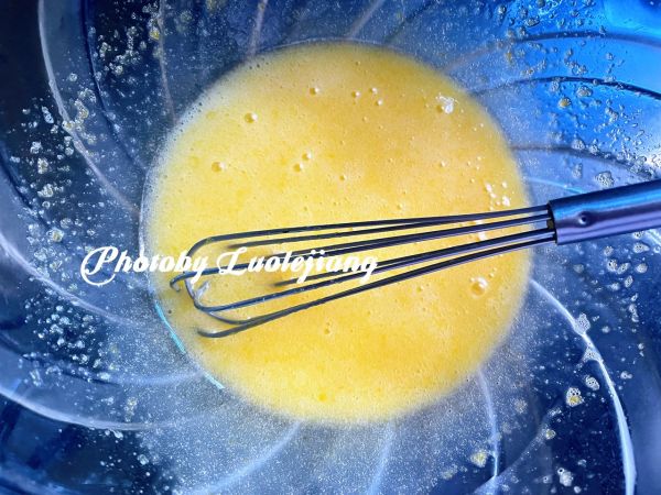 肉桂苹果花纸杯蛋糕