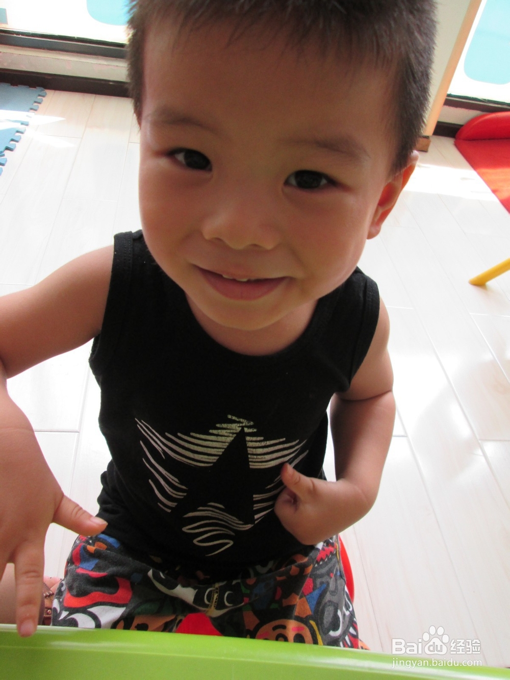 如何教小班的小朋友大胆的自我介绍？