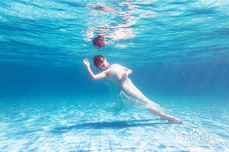 拍摄水下婚纱照的注意事项