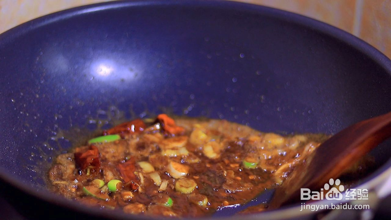 东北菜排骨炖豆角的做法